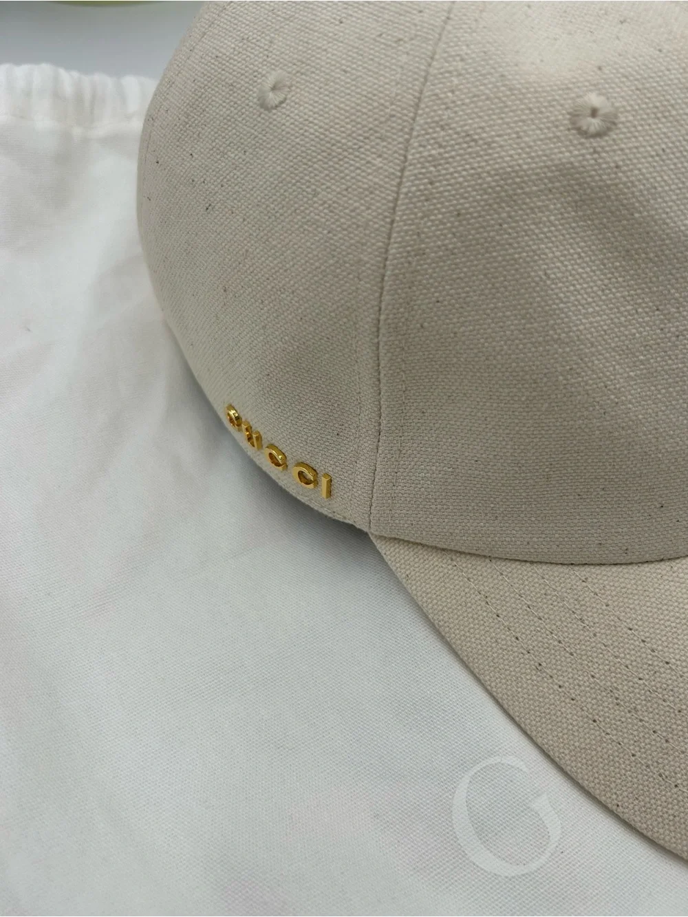 Unisex, Gucci, gold logo baseball cap size large made in Italy